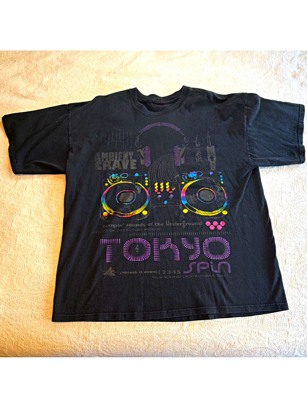 Men’s XL Black Crew Neck Short Sleeve Graphic Print DJ Tokyo T-Shirt